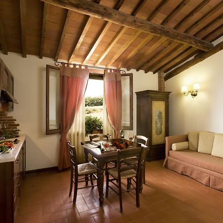 Agriturismo Antico Borgo Poggitazzi 테라누오바 브라씨올리니 외부 사진