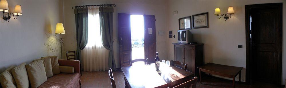 Agriturismo Antico Borgo Poggitazzi 테라누오바 브라씨올리니 외부 사진